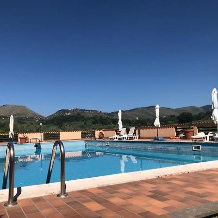 Rea Villa Coltodino ภายนอก รูปภาพ