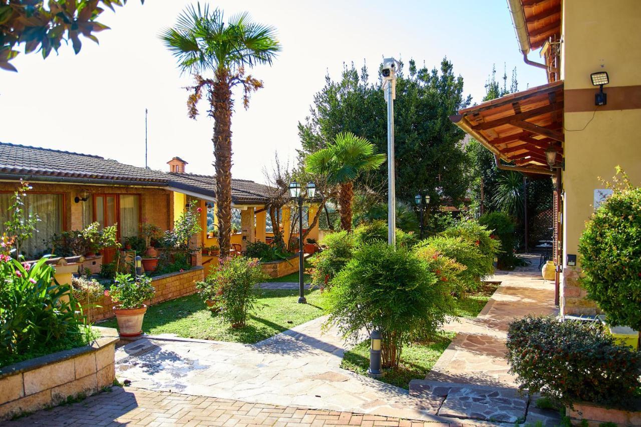 Rea Villa Coltodino ภายนอก รูปภาพ