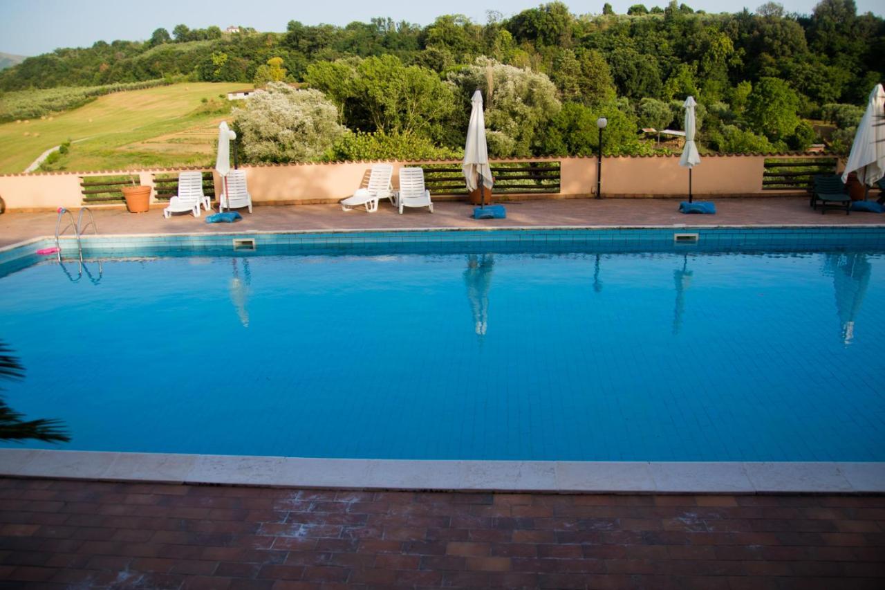 Rea Villa Coltodino ภายนอก รูปภาพ