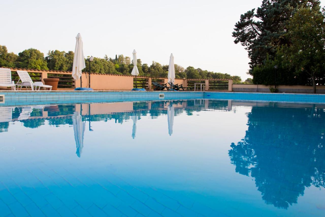 Rea Villa Coltodino ภายนอก รูปภาพ